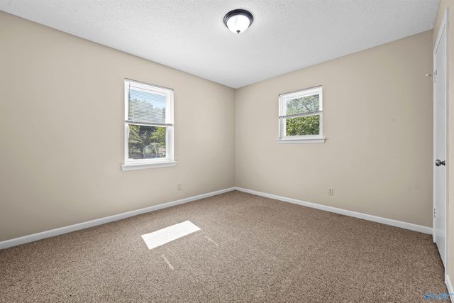 321 Hillside Road SW, Decatur, AL 35601