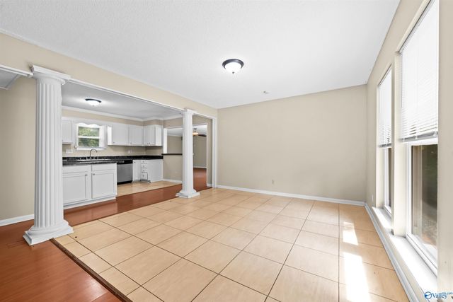 321 Hillside Road SW, Decatur, AL 35601