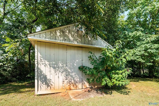 321 Hillside Road SW, Decatur, AL 35601