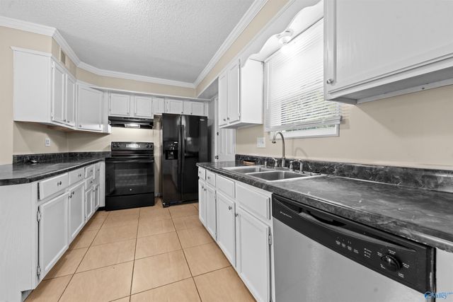 321 Hillside Road SW, Decatur, AL 35601