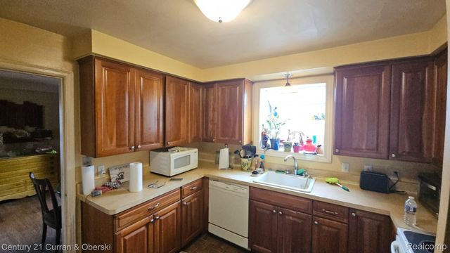 3610 Bennett Street, Dearborn, MI 48124