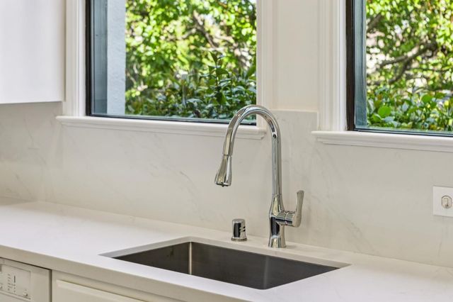 200 Occidental Avenue, Burlingame, CA 94010