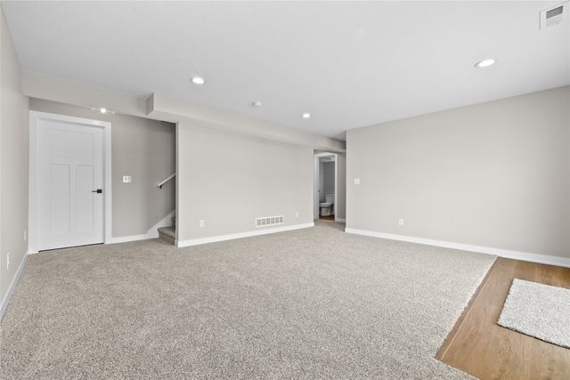 315 NW Lavelle Court, Waukee, IA 50263