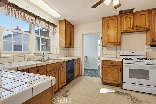 10314 Encino, Granada Hills (los Angeles), CA 91344