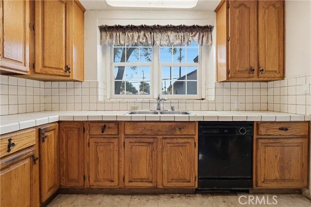 10314 Encino, Granada Hills (los Angeles), CA 91344