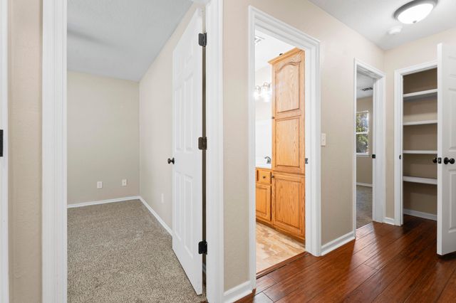 608 E 10th Street, Grove, OK 74344