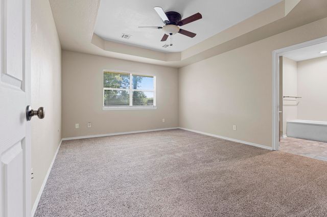 608 E 10th Street, Grove, OK 74344