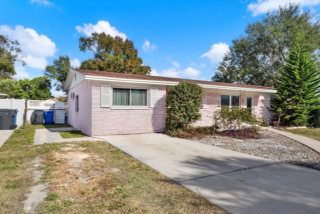 6403 ROLLING GREEN PLACE, Tampa, FL 33634