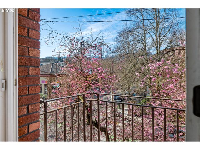 1829 Nw LOVEJOY St 305, Portland, OR 97209