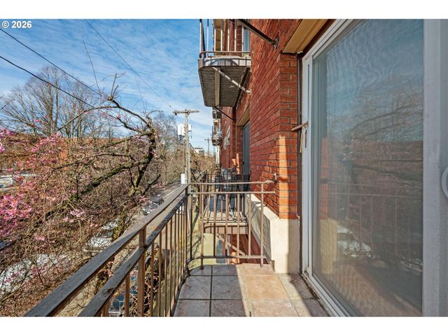 1829 Nw LOVEJOY St 305, Portland, OR 97209