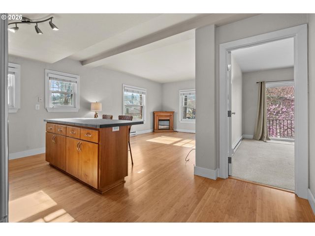 1829 Nw LOVEJOY St 305, Portland, OR 97209