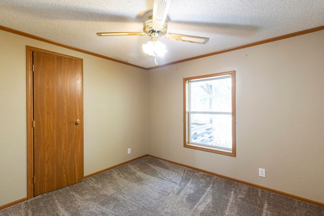 63401 E 290 Road, Grove, OK 74344