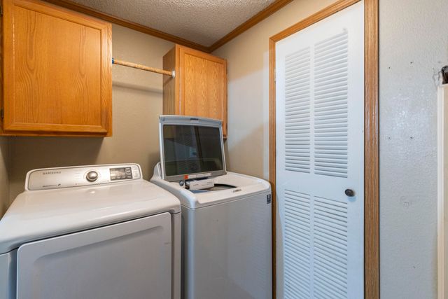 63401 E 290 Road, Grove, OK 74344