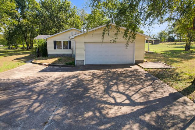 63401 E 290 Road, Grove, OK 74344