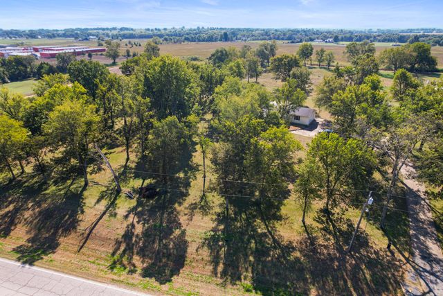 63401 E 290 Road, Grove, OK 74344