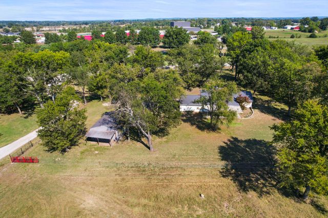 63401 E 290 Road, Grove, OK 74344