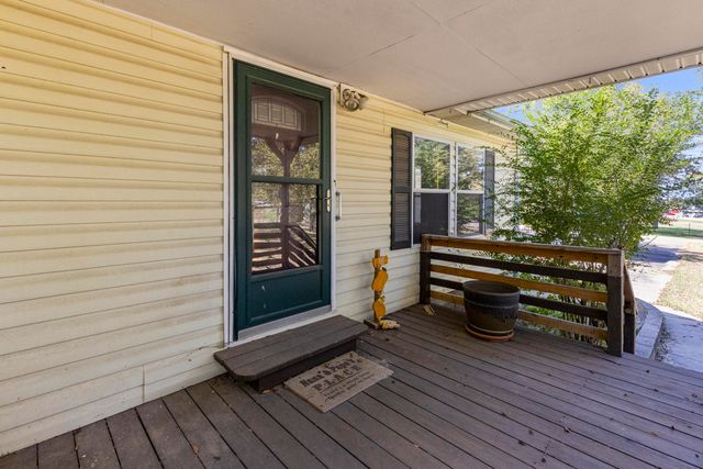 63401 E 290 Road, Grove, OK 74344