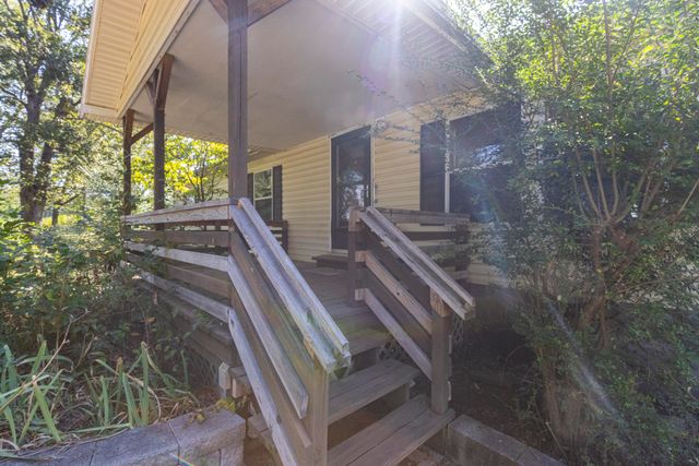 63401 E 290 Road, Grove, OK 74344