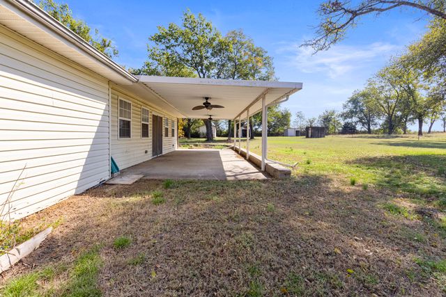 63401 E 290 Road, Grove, OK 74344