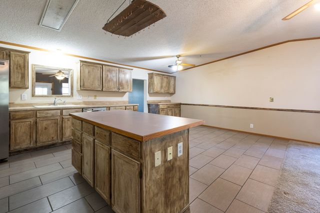 63401 E 290 Road, Grove, OK 74344