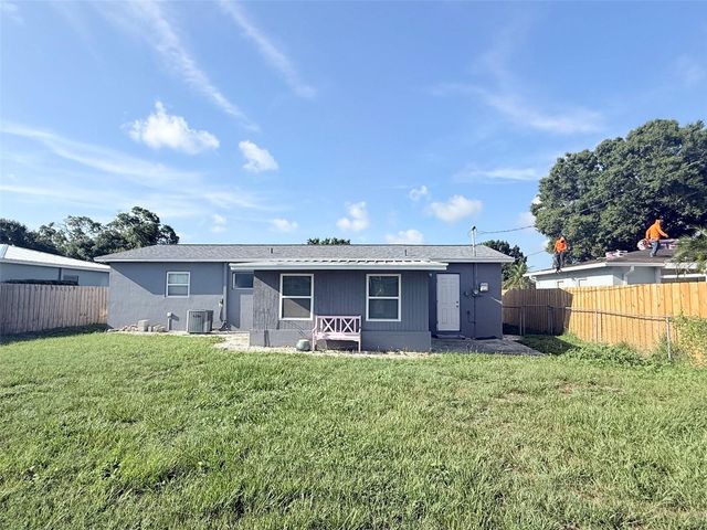 6041 43RD AVENUE N, St Petersburg, FL 33709