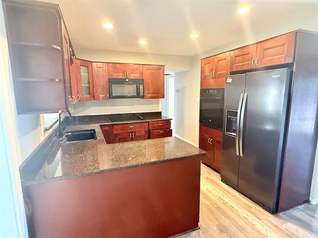 6041 43RD AVENUE N, St Petersburg, FL 33709