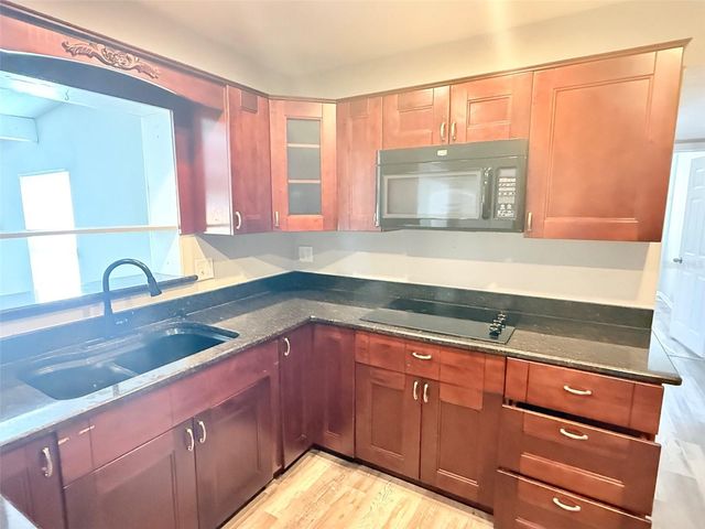 6041 43RD AVENUE N, St Petersburg, FL 33709