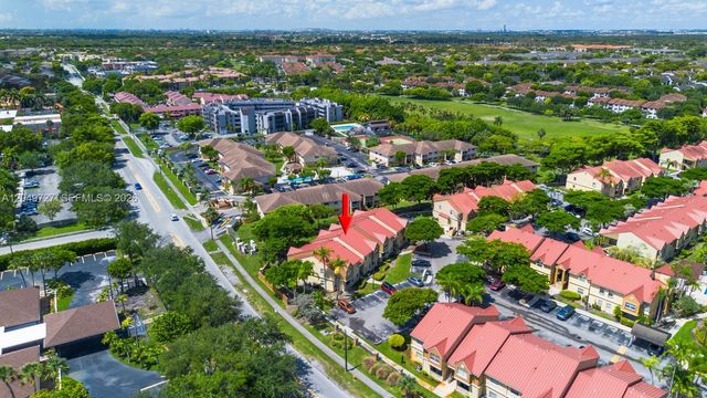 18308 NW 68th Ave B, Hialeah, FL 33015