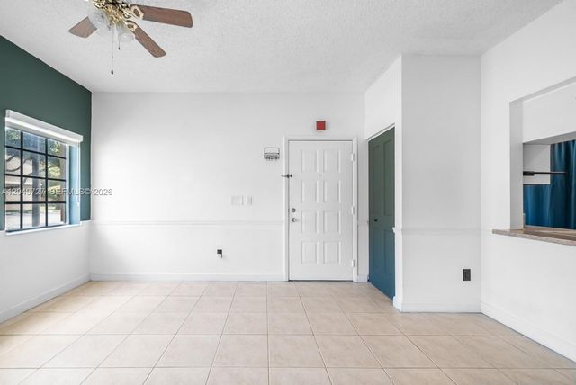 18308 NW 68th Ave B, Hialeah, FL 33015