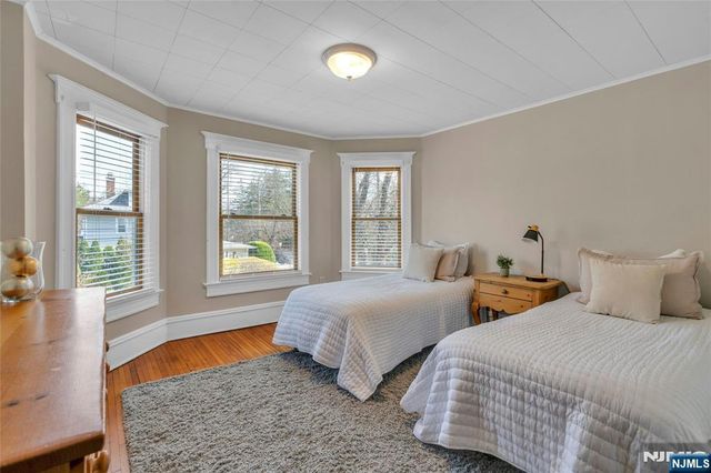 321 Hollywood Avenue, Ho-ho-kus, NJ 07423