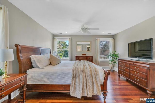 321 Hollywood Avenue, Ho-ho-kus, NJ 07423