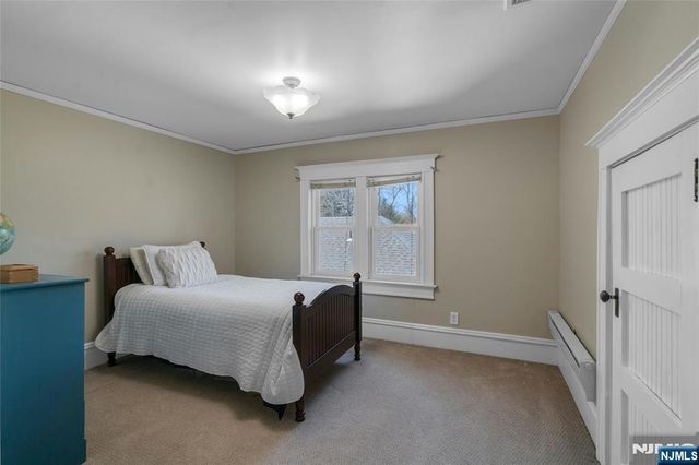 321 Hollywood Avenue, Ho-ho-kus, NJ 07423