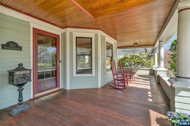 321 Hollywood Avenue, Ho-ho-kus, NJ 07423