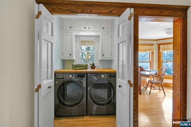 321 Hollywood Avenue, Ho-ho-kus, NJ 07423