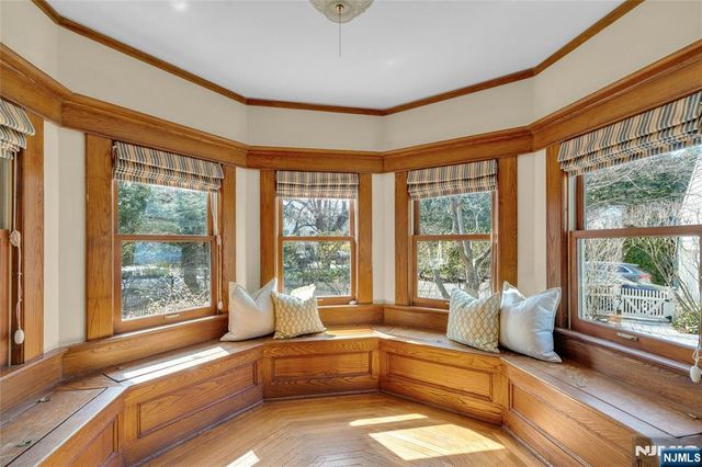 321 Hollywood Avenue, Ho-ho-kus, NJ 07423