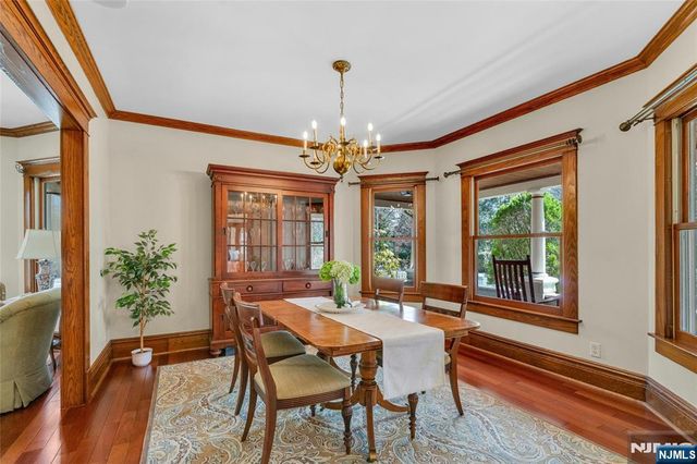 321 Hollywood Avenue, Ho-ho-kus, NJ 07423