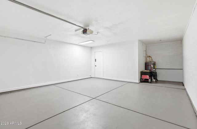 17627 N 1st Street, Phoenix, AZ 85022