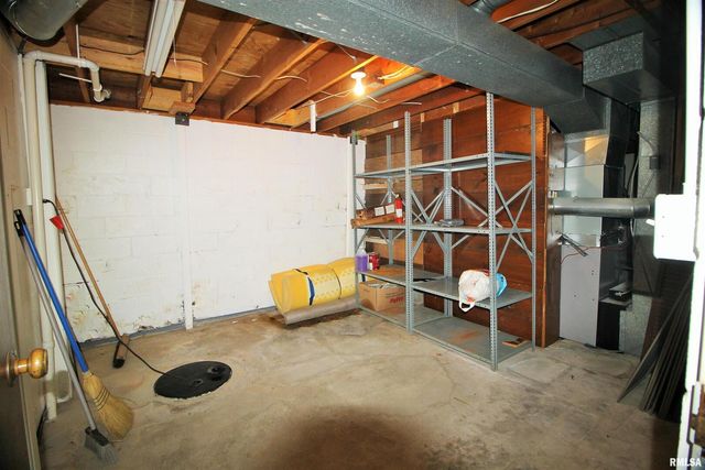 3715 35TH Street 4, Moline, IL 61265