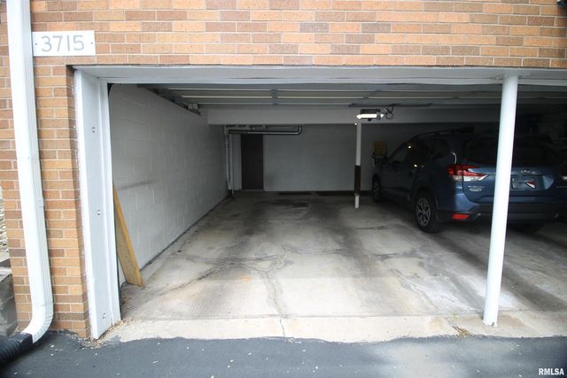 3715 35TH Street 4, Moline, IL 61265