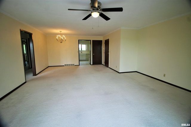 3715 35TH Street 4, Moline, IL 61265