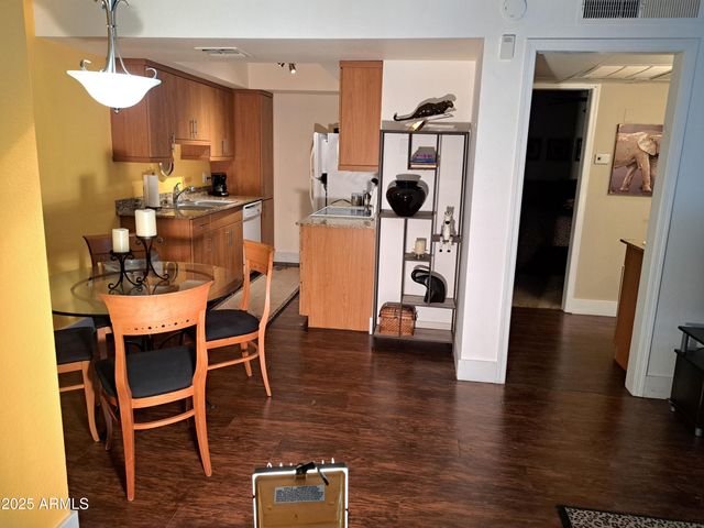 7350 N Via Paseo del Sur -- N107, Scottsdale, AZ 85258