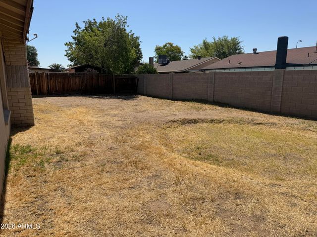 7013 W COLTER Street, Glendale, AZ 85303