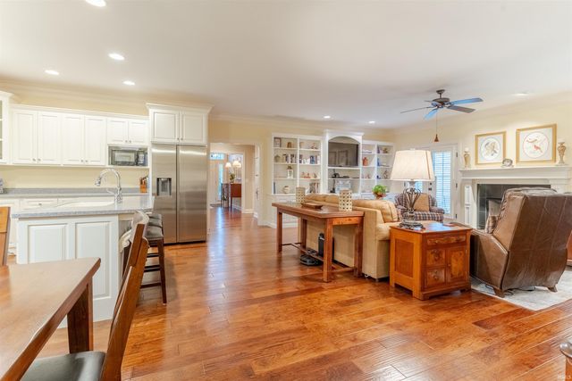 1517 Glen Eden Lane, Evansville, IN 47715