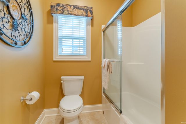 1517 Glen Eden Lane, Evansville, IN 47715