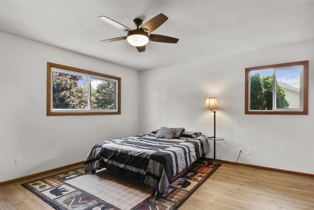 14 Weeping Birch Circle, Madison, WI 53704