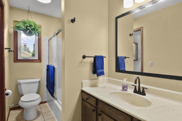 14 Weeping Birch Circle, Madison, WI 53704