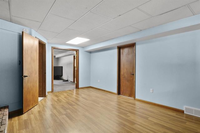 14 Weeping Birch Circle, Madison, WI 53704