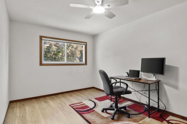 14 Weeping Birch Circle, Madison, WI 53704