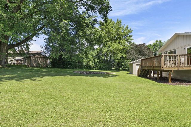 14 Weeping Birch Circle, Madison, WI 53704