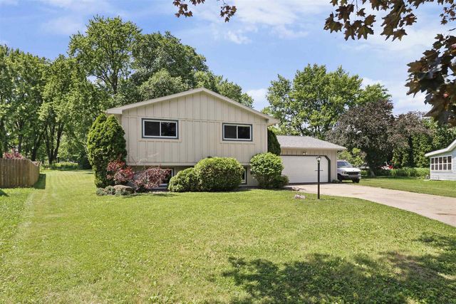 14 Weeping Birch Circle, Madison, WI 53704